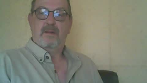 Snapshot of destelp chatting on 07/19/26, 01:04 destelp online show from 07/19/26, 01:04