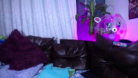 Snapshot of desthnick chatting on 01/02/25, 04:52 Independent model online show from 01/02/25, 04:52