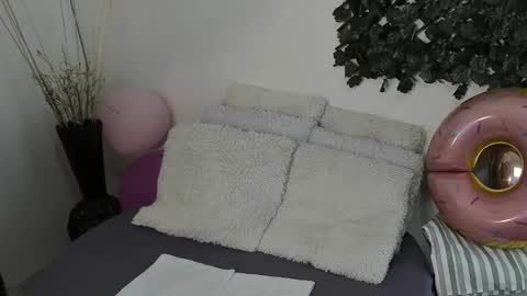 Destiny online show from 09/10/25, 01:44