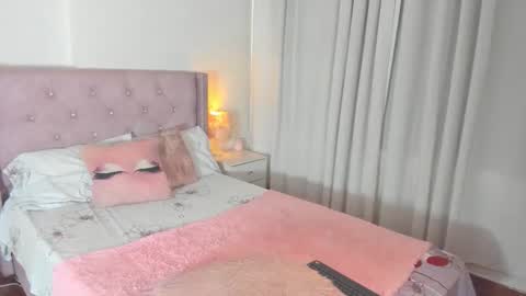 Snapshot of destinysweet21 chatting on 04/11/26, 11:25 destinysweet21 online show from 04/11/26, 11:25