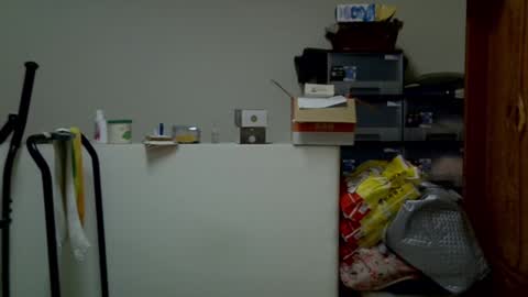 Snapshot of destroy1984 chatting on 01/08/25, 11:10 Destroy November 1984 online show from 01/08/25, 11:10