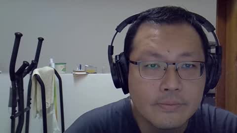 Snapshot of destroy1984 chatting on 10/26/25, 02:17 Destroy November 1984 online show from 10/26/25, 02:17