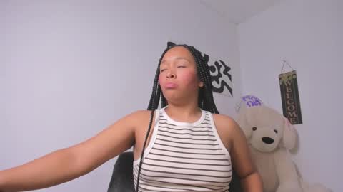 desty_y online show from 03/28/26, 06:57