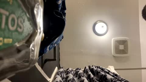 Snapshot of detroitbiguy chatting on 12/03/24, 03:52 Nastytae313 online show from 12/03/24, 03:52