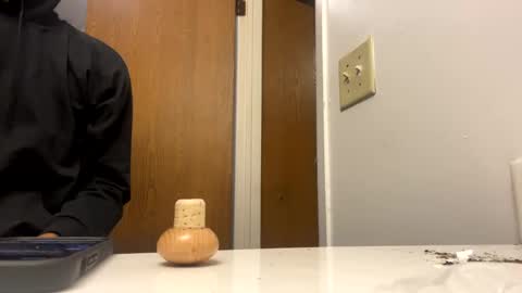 Snapshot of detroitbiguy chatting on 12/29/24, 01:17 Nastytae313 online show from 12/29/24, 01:17