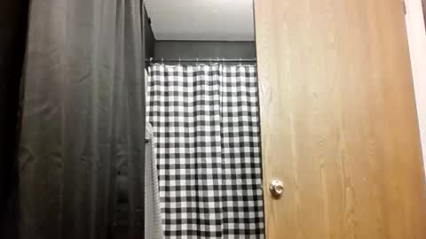 Snapshot of detroitbiguy chatting on 04/21/26, 05:14 Nastytae313 online show from 04/21/26, 05:14