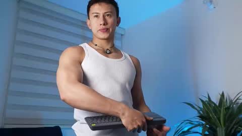 Snapshot of deus_belli chatting on 09/18/25, 06:15 Deus Belli online show from 09/18/25, 06:15