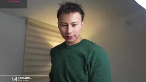 Snapshot of deus_belli chatting on 10/21/25, 06:25 Deus Belli online show from 10/21/25, 06:25