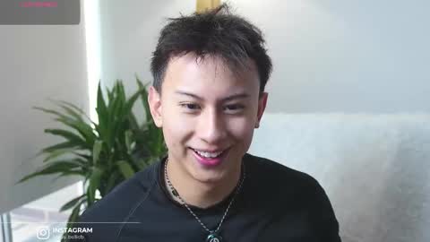 Snapshot of deus_belli chatting on 11/07/25, 11:10 Deus Belli online show from 11/07/25, 11:10