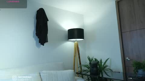 Snapshot of deus_belli chatting on 12/16/25, 12:10 Deus Belli online show from 12/16/25, 12:10