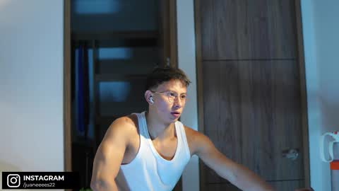 Snapshot of deus_belli chatting on 03/16/26, 12:38 Deus Belli online show from 03/16/26, 12:38