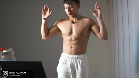 Snapshot of deus_belli chatting on 03/30/26, 12:33 Deus Belli online show from 03/30/26, 12:33