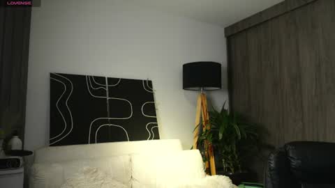 Snapshot of deus_belli chatting on 07/20/26, 10:34 Deus Belli online show from 07/20/26, 10:34