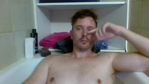 Snapshot of deutero1986 chatting on 07/11/26, 08:22 deutero1986 online show from 07/11/26, 08:22
