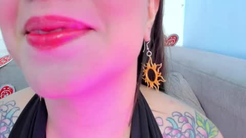 Snapshot of deva_blue chatting on 02/15/25, 04:58 Deva Blue online show from 02/15/25, 04:58