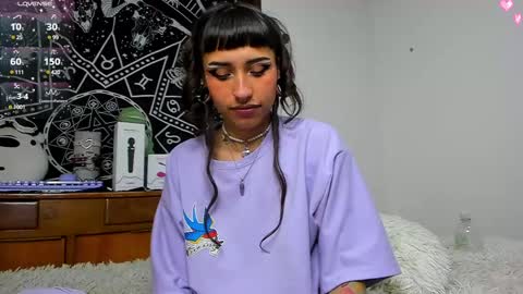 Snapshot of devadoll chatting on 01/12/25, 04:52 Gi HELP ME REACH 50 THUMPS UP 3 online show from 01/12/25, 04:52