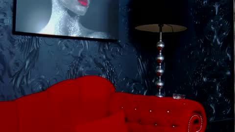 Snapshot of devashaqueen chatting on 04/24/26, 07:11 Devasha online show from 04/24/26, 07:11