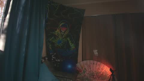 Devil online show from 10/15/25, 03:06