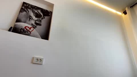 Snapshot of devil_goddess1 chatting on 09/26/25, 08:40 Emily online show from 09/26/25, 08:40