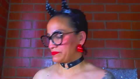 Snapshot of devil_taylorx chatting on 07/28/26, 07:39 devil_taylorx online show from 07/28/26, 07:39