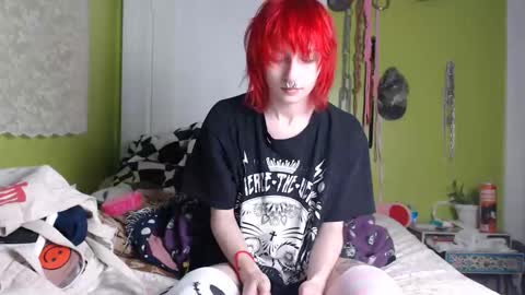 poutyangel online show from 12/17/25, 01:11