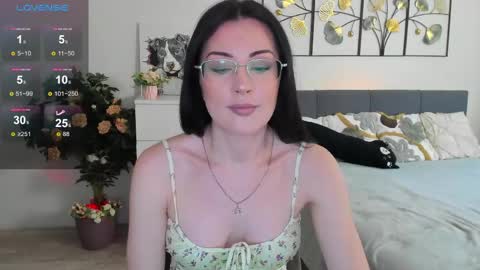 Devilish Goddess online show from 04/04/26, 08:12