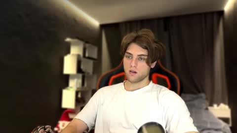 devilnut1 online show from 11/09/25, 05:28