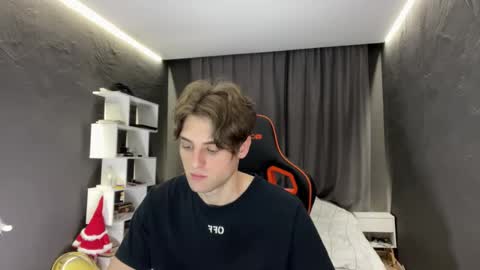 Snapshot of devilnut1 chatting on 11/22/25, 06:23 devilnut1 online show from 11/22/25, 06:23