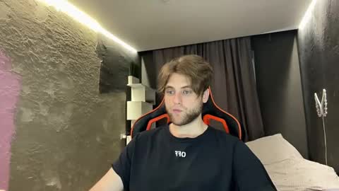 devilnut1 online show from 05/25/26, 04:29