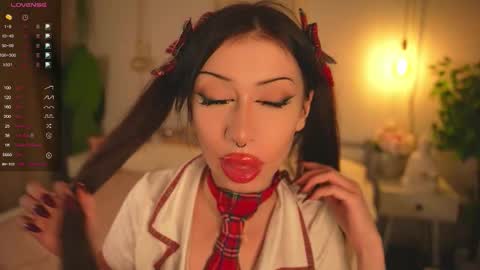 Snapshot of devilss_toy chatting on 10/05/25, 03:54  CIBELLE  online show from 10/05/25, 03:54