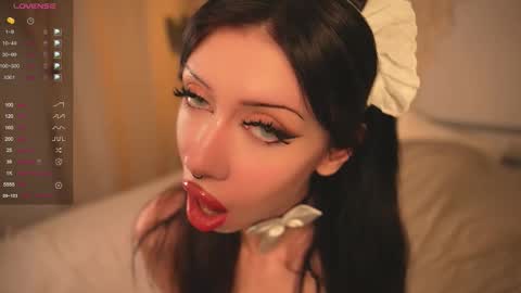 Snapshot of devilss_toy chatting on 10/26/25, 04:13  CIBELLE  online show from 10/26/25, 04:13