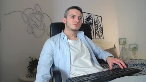 devin_ho online show from 01/28/25, 07:53