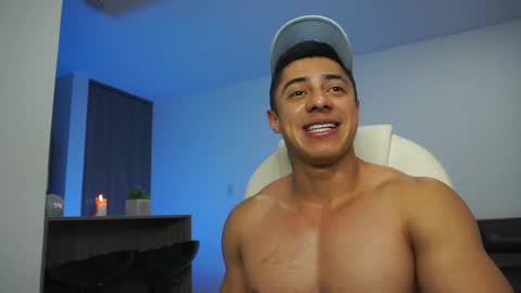 Snapshot of devin_hunter chatting on 12/14/24, 12:44 Devin Hunter online show from 12/14/24, 12:44