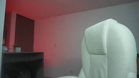 Snapshot of devin_hunter chatting on 12/15/24, 12:51 Devin Hunter online show from 12/15/24, 12:51