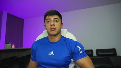 Snapshot of devin_hunter chatting on 12/16/24, 01:10 Devin Hunter online show from 12/16/24, 01:10