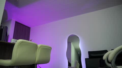 Snapshot of devin_hunter chatting on 01/21/25, 03:04 Devin Hunter online show from 01/21/25, 03:04