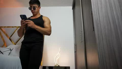 Snapshot of devin_hunter chatting on 03/03/25, 11:24 Devin Hunter online show from 03/03/25, 11:24