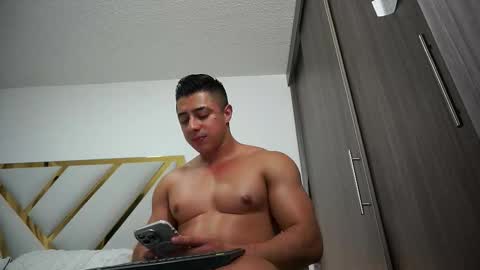 Snapshot of devin_hunter chatting on 10/01/25, 01:11 Devin Hunter online show from 10/01/25, 01:11