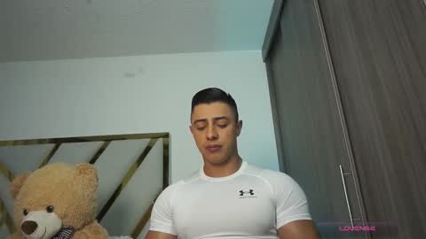 Snapshot of devin_hunter chatting on 12/20/25, 10:50 Devin Hunter online show from 12/20/25, 10:50