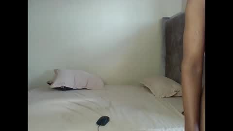 Snapshot of devinegrace7 chatting on 09/11/25, 12:27 devinegrace7 online show from 09/11/25, 12:27