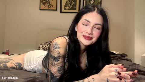 Snapshot of devingodsin chatting on 12/03/25, 12:51 Devin online show from 12/03/25, 12:51