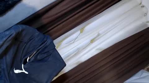 Snapshot of devoncummer chatting on 12/28/24, 03:37 rhiane online show from 12/28/24, 03:37