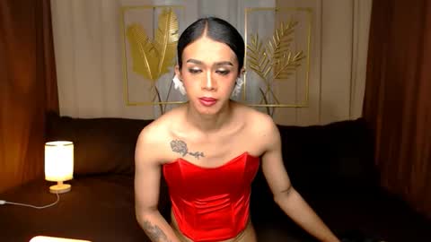 Snapshot of devoncummer chatting on 10/16/25, 08:04 rhiane online show from 10/16/25, 08:04