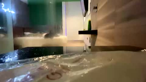 nicolas online show from 01/17/26, 12:10