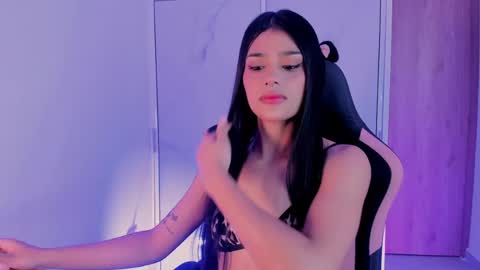 Sara 3 online show from 04/26/26, 07:44