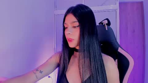 Sara 3 online show from 06/25/26, 11:53