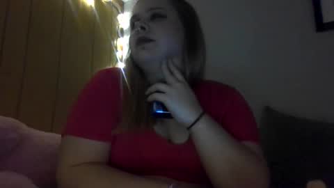 Snapshot of devykitten2018 chatting on 02/18/25, 06:26 devykitten online show from 02/18/25, 06:26