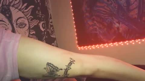 Snapshot of devyn_winter chatting on 03/24/26, 05:40 devyn winter online show from 03/24/26, 05:40