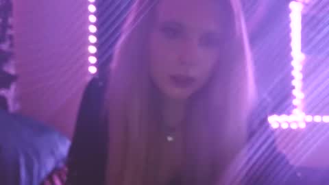 Snapshot of devyn_winter chatting on 04/06/26, 11:49 devyn winter online show from 04/06/26, 11:49