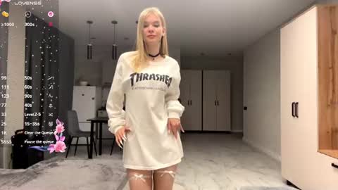 dewdropdoll online show from 06/21/26, 04:20
